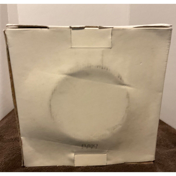 SET OF 4 FURIO HOME CREAM STONEWARE DESSERT/SALAD PLATES - NIB - Picture 2 of 5